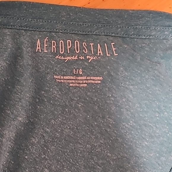 Aeropostale Women's Blue V-Neck Graphic Tee - Picture 2 of 3